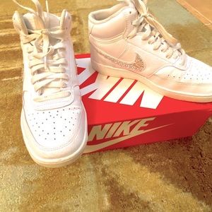 Nike Court Vision Mid